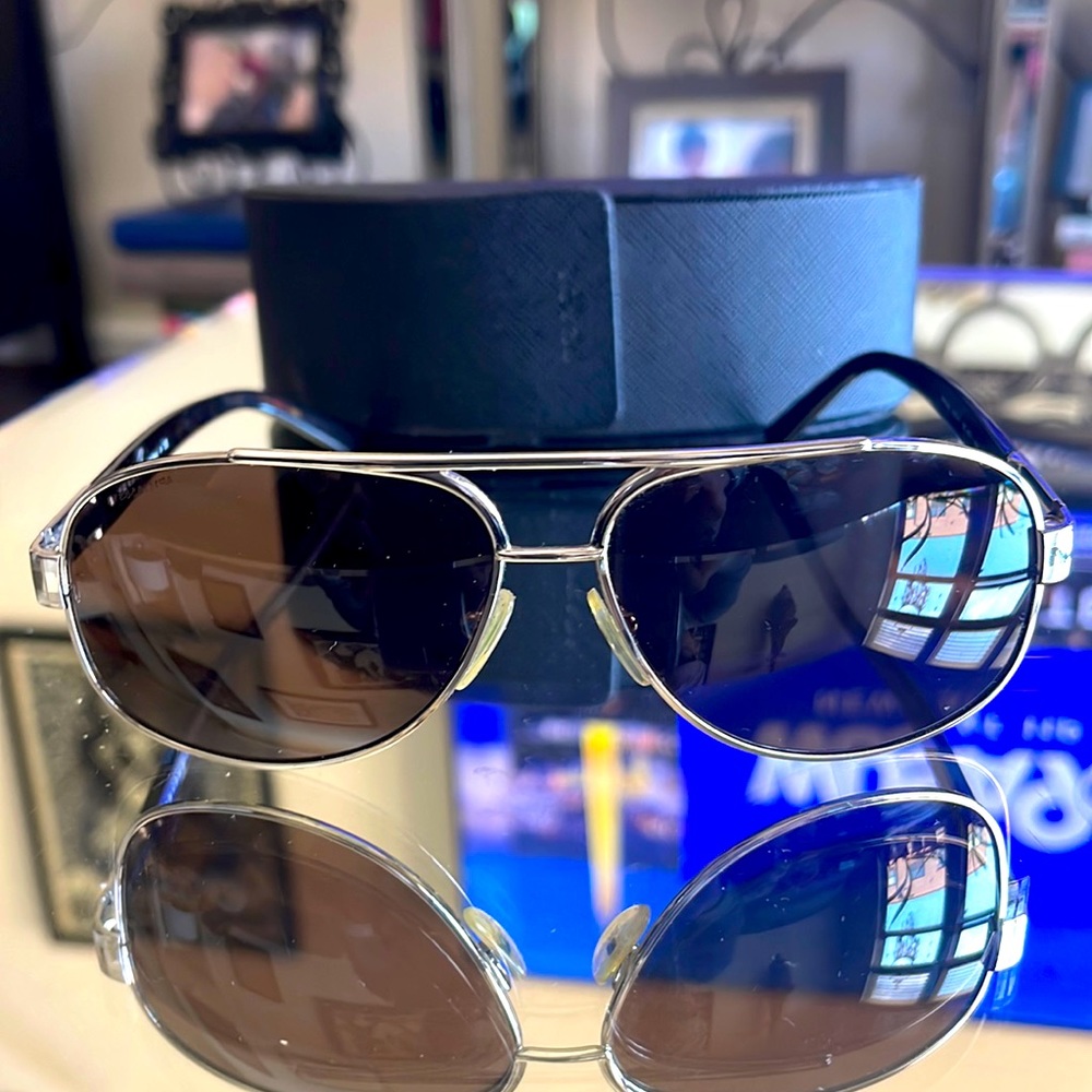 Prada Aviators with case